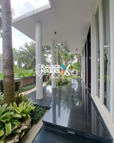 Jual Rumah Luas Elegan Dengan View Cantik di Permata Jingga, Malang Jual Rumah Luas Elegan Dengan View Cantik di Permata Jingga, Malang