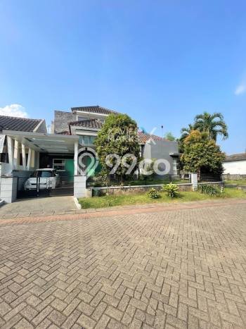 Rumah Elit Modern Siap Huni di Villa Puncak Tidar Malang Rumah Elit Modern Siap Huni di Villa Puncak Tidar Malang