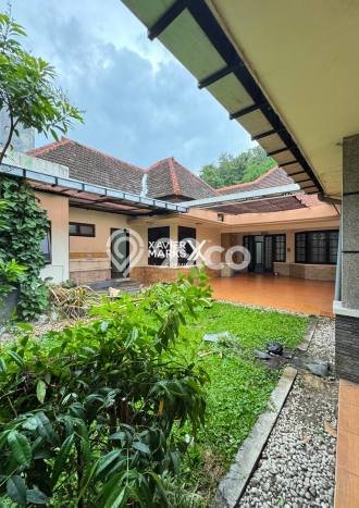 Disewakan! Rumah 4 Kamar Tidur &
4 Kamar Mandi di Malang Kota, Malang Disewakan! Rumah 4 Kamar Tidur &
4 Kamar Mandi di Malang Kota, Malang
