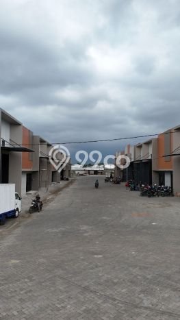 Unit Gudang Dijual di Pakisaji Malang 248m2 Unit Gudang Dijual di Pakisaji Malang 248m2