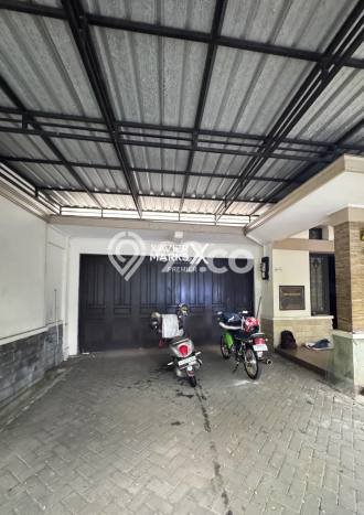 Disewakan! Rumah 4 Kamar Tidur &
4 Kamar Mandi di Malang Kota, Malang Disewakan! Rumah 4 Kamar Tidur &
4 Kamar Mandi di Malang Kota, Malang
