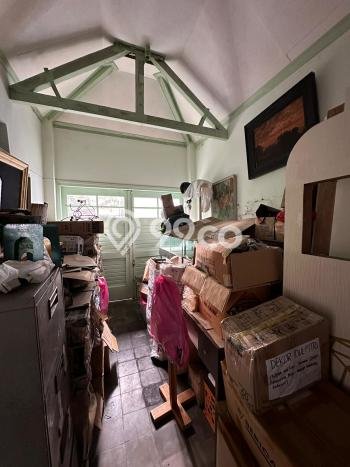 For Sale! Luxury House LT 1417m2 Desain Elegan di Malang Kota For Sale! Luxury House LT 1417m2 Desain Elegan di Malang Kota