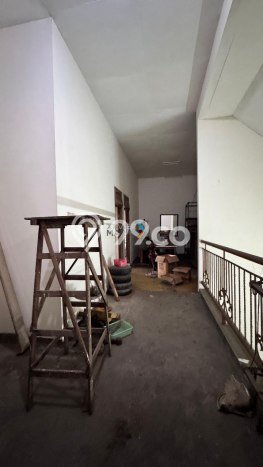 Rumah di Blimbing, Malang, LT 268m2m² Bangunan 300m2m² Rumah di Blimbing, Malang, LT 268m2m² Bangunan 300m2m²