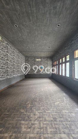 HARGA SPESIAL! Rumah area , Malang, LT 997m2m² Bangunan 700m2m² HARGA NEGO! HARGA SPESIAL! Rumah area , Malang, LT 997m2m² Bangunan 700m2m² HARGA NEGO!