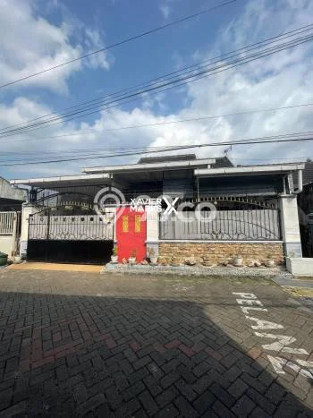 Rumah Minimalis LT 160m2m² Siap Huni di Blimbing, Dekat Sekolah, Malang Rumah Minimalis LT 160m2m² Siap Huni di Blimbing, Dekat Sekolah, Malang
