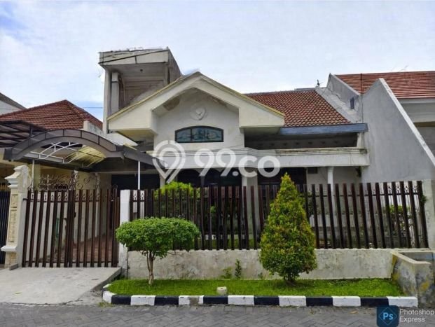 Dijual Cepat Rumah Bagus Siap Huni LB 200m2 di Dukuh Pakis, Surabaya Dijual Cepat Rumah Bagus Siap Huni LB 200m2 di Dukuh Pakis, Surabaya
