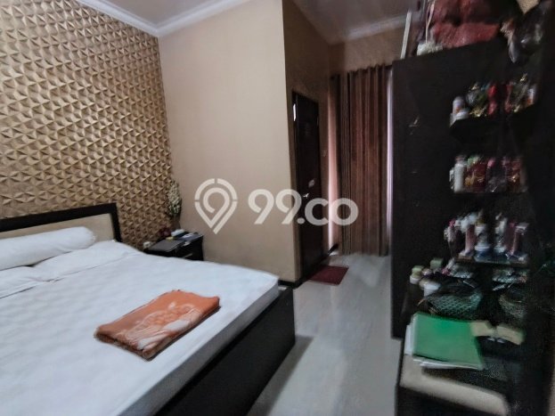 Hunian Cantik Modern Lb 210m2 di Wiyung, Surabaya Hunian Cantik Modern Lb 210m2 di Wiyung, Surabaya