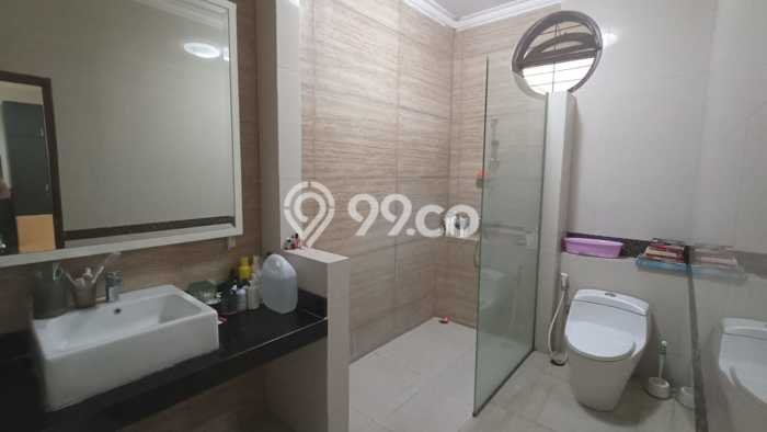 Rumah Luxury Modern Tanpa Renovasi di Graha Surabaya Rumah Luxury Modern Tanpa Renovasi di Graha Surabaya