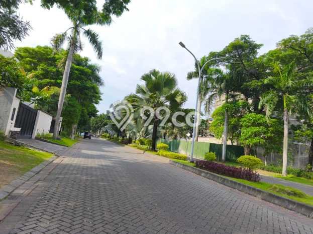 Tanah Dijual Lokasi Strategis di Surabaya dengan Luas 860m2 Tanah Dijual Lokasi Strategis di Surabaya dengan Luas 860m2