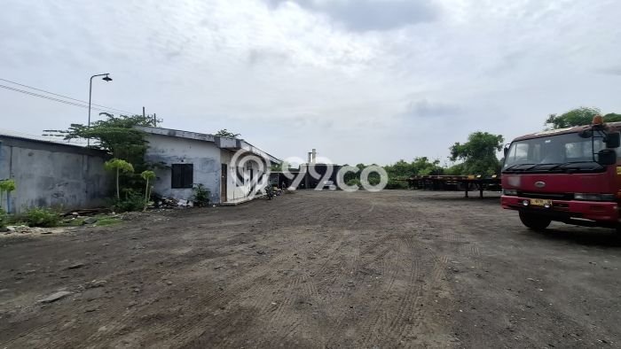 Unit Gudang Dijual di Surabaya LT 1646m2 & LB 50m2 Unit Gudang Dijual di Surabaya LT 1646m2 & LB 50m2