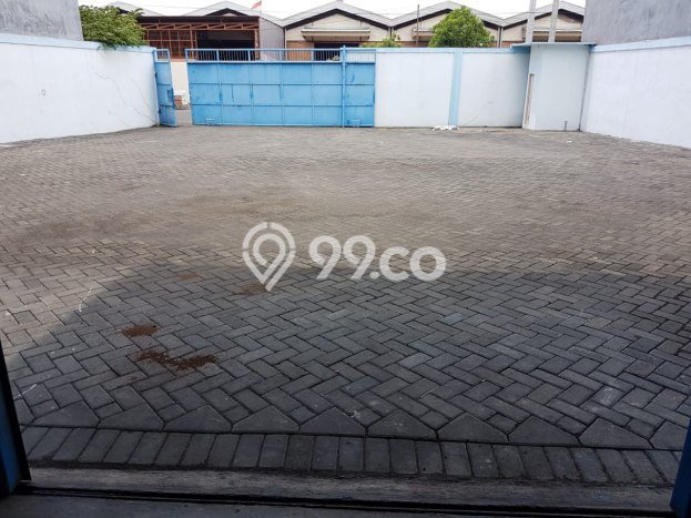 Unit Komersial Disewakan di Surabaya Area Strategis Harga Kompetitif Unit Komersial Disewakan di Surabaya Area Strategis Harga Kompetitif