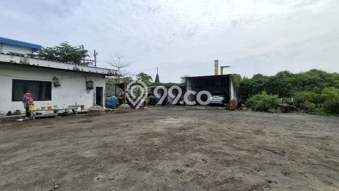 Unit Gudang Dijual di Surabaya LT 1646m2 & LB 50m2 Unit Gudang Dijual di Surabaya LT 1646m2 & LB 50m2