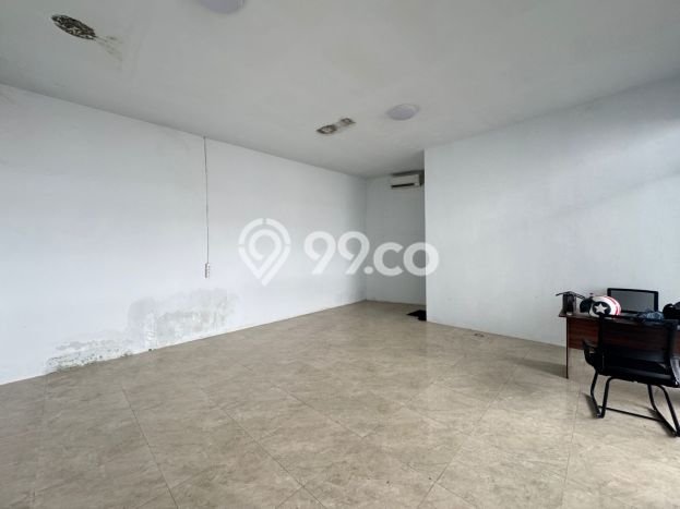FOR RENT! Gudang di Margomulyo Cocok untuk Bisnis 1000m2 FOR RENT! Gudang di Margomulyo Cocok untuk Bisnis 1000m2