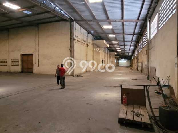 Gudang untuk Disewa di Pusat Surabaya Luas Bangunan 2160m2 Gudang untuk Disewa di Pusat Surabaya Luas Bangunan 2160m2
