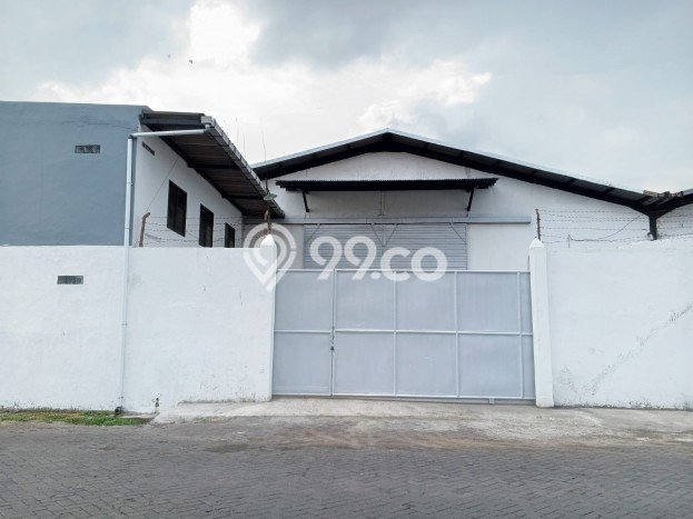 Disewakan Gudang di Pusat Kota Surabaya Ramai Strategis Disewakan Gudang di Pusat Kota Surabaya Ramai Strategis