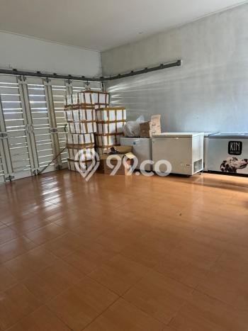 Ready to Use! Luxury House LT 330m2 Desain Modern di Pakuwon Indah Ready to Use! Luxury House LT 330m2 Desain Modern di Pakuwon Indah