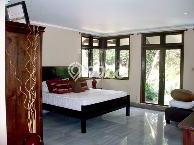 Dijual Rumah Mewah Exclusive di Cilandak, Jakarta Selatan Dijual Rumah Mewah Exclusive di Cilandak, Jakarta Selatan