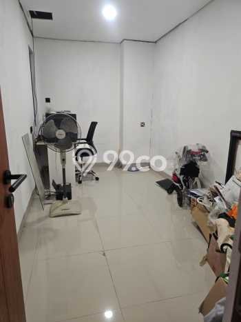 Jual Rumah Strategis Bagus Punya 4 KT di Cakung Jakarta Timur SHM Jual Rumah Strategis Bagus Punya 4 KT di Cakung Jakarta Timur SHM