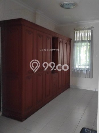 Siap Huni Hunian Elit 4 Kamar di Kebayoran Lama Dekat ke Mana Saja Siap Huni Hunian Elit 4 Kamar di Kebayoran Lama Dekat ke Mana Saja