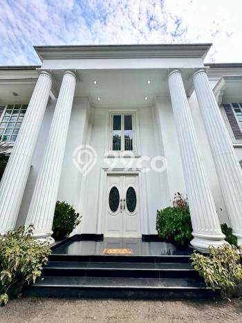 Rumah Luxury Modern Tanpa Renovasi di Senopati Jakarta Selatan Rumah Luxury Modern Tanpa Renovasi di Senopati Jakarta Selatan