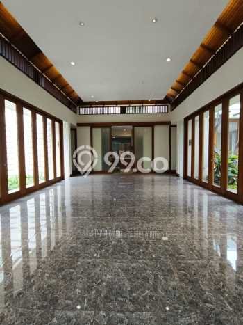 Disewakan Hunian Konsep Modern di Kebayoran Baru Jakarta Selatan dengan 5 KT Disewakan Hunian Konsep Modern di Kebayoran Baru Jakarta Selatan dengan 5 KT