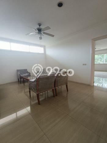 Hunian Modern Untuk Disewakan di Pejaten Jakarta Selatan 4 KT & 3 KM Hunian Modern Untuk Disewakan di Pejaten Jakarta Selatan 4 KT & 3 KM