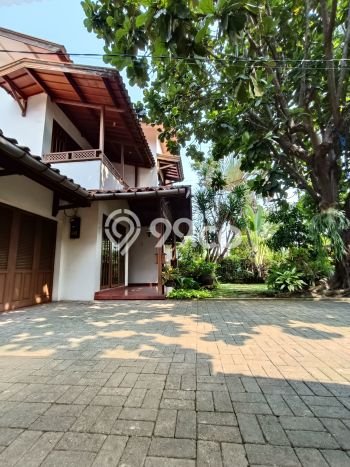 For Sale! Premium House LT 980m2 Desain Modern di Pejaten For Sale! Premium House LT 980m2 Desain Modern di Pejaten