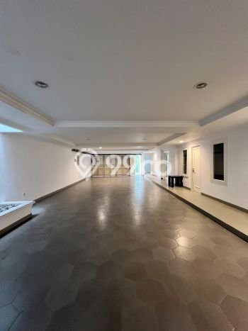Rumah sewa siap pakai 5 KT di Cipete, Jakarta Selatan Rumah sewa siap pakai 5 KT di Cipete, Jakarta Selatan