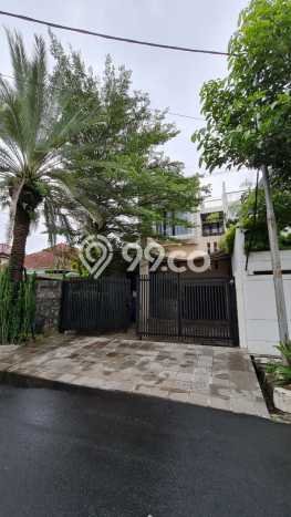 Sewa Rumah Modern di Menteng Harga Rp 800 Juta/ Tahun Sewa Rumah Modern di Menteng Harga Rp 800 Juta/ Tahun