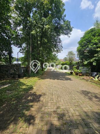 Tanah Dijual Lokasi Strategis di Tangerang Selatan dengan Luas 1200m2 Tanah Dijual Lokasi Strategis di Tangerang Selatan dengan Luas 1200m2