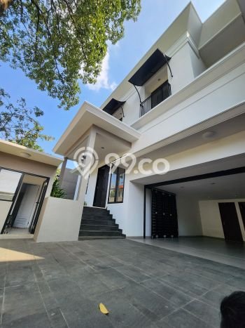 Rumah Elit Modern Tanpa Renovasi di Cipete Jakarta Selatan Rumah Elit Modern Tanpa Renovasi di Cipete Jakarta Selatan