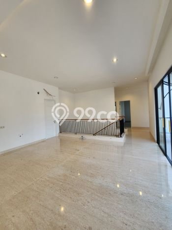 Rumah Elit Modern Tanpa Renovasi di Cipete Jakarta Selatan Rumah Elit Modern Tanpa Renovasi di Cipete Jakarta Selatan