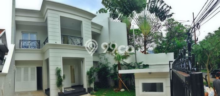 Siap Huni Rumah Mewah 3 Kamar di Kebayoran Baru Dekat ke Mana Pun Siap Huni Rumah Mewah 3 Kamar di Kebayoran Baru Dekat ke Mana Pun