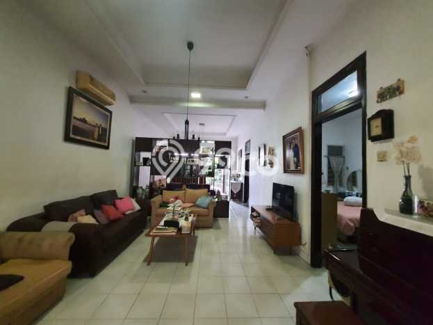 Rumah Mewah Dijual LT 260m2 di Kramat Jati, Jakarta Timur Rumah Mewah Dijual LT 260m2 di Kramat Jati, Jakarta Timur