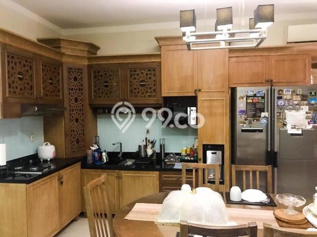 PRIME LOCATION! Rumah di Kemang, 3 KM, Lingkungan Tenang, LT 178m² Bangunan 278m² PRIME LOCATION! Rumah di Kemang, 3 KM, Lingkungan Tenang, LT 178m² Bangunan 278m²