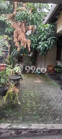 Rumah Elit Modern Tanpa Renovasi di Lebak Bulus Jakarta Selatan Rumah Elit Modern Tanpa Renovasi di Lebak Bulus Jakarta Selatan