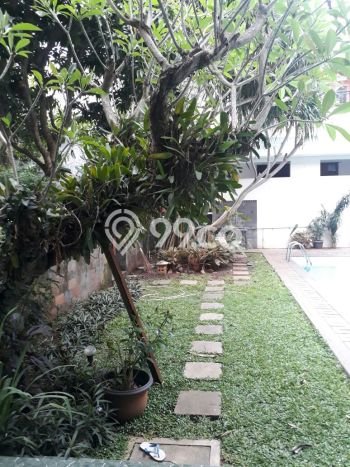 For Sale! Luxury House LT 720m2 Desain Elegan di Cinere For Sale! Luxury House LT 720m2 Desain Elegan di Cinere