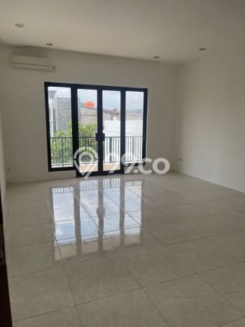 Ready to Use! Premium House LT 240m2 Desain Modern di Pondok Indah Ready to Use! Premium House LT 240m2 Desain Modern di Pondok Indah