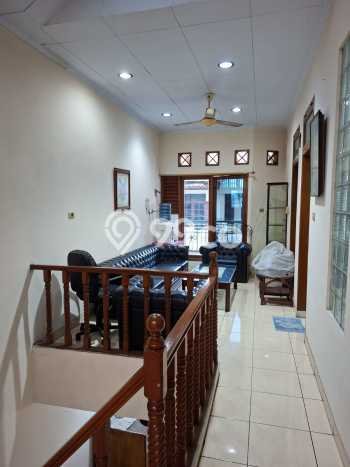For Sale Rumah 4 Kamar Lokasi Ideal Bagus dan Strategis di Duren Sawit For Sale Rumah 4 Kamar Lokasi Ideal Bagus dan Strategis di Duren Sawit