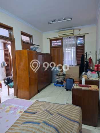 For Sale Rumah 4 Kamar Lokasi Ideal Bagus dan Strategis di Duren Sawit For Sale Rumah 4 Kamar Lokasi Ideal Bagus dan Strategis di Duren Sawit