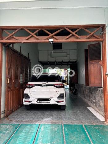 Dijual Hunian Mewah dengan Fasilitas Sekitar Komplit di Tebet, Jakarta Selatan Dijual Hunian Mewah dengan Fasilitas Sekitar Komplit di Tebet, Jakarta Selatan