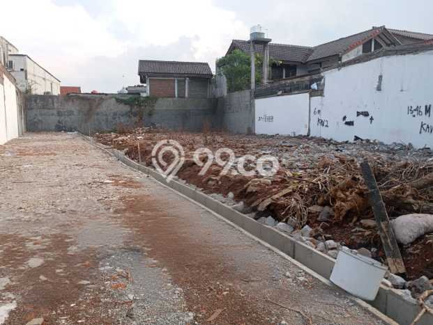 For Sale Hunian Rumah Terawat 3 KT di Pondok Indah, Jakarta Selatan For Sale Hunian Rumah Terawat 3 KT di Pondok Indah, Jakarta Selatan