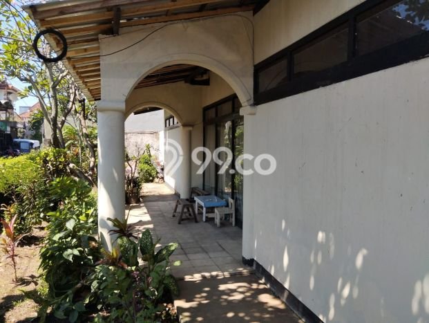 Rumah Elit LB 160m2 Siap Pakai Desain Elegan di Buah Batu, Bandung Rumah Elit LB 160m2 Siap Pakai Desain Elegan di Buah Batu, Bandung