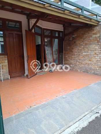 For Sale Rumah 4 Kamar Lokasi Ideal Bagus dan Strategis di Duren Sawit For Sale Rumah 4 Kamar Lokasi Ideal Bagus dan Strategis di Duren Sawit