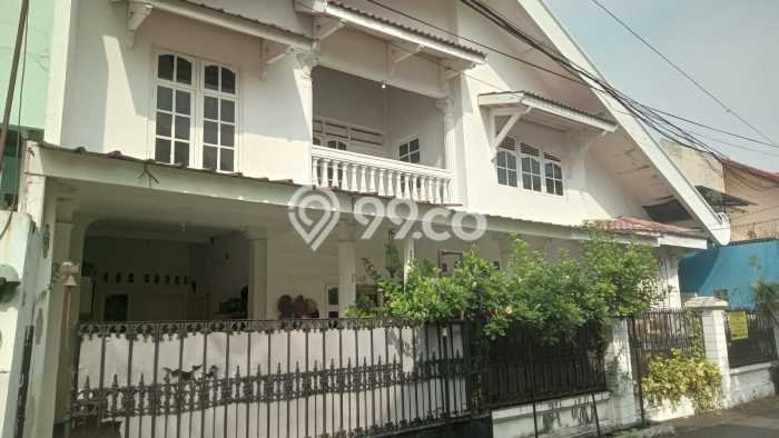 Rumah Modern 4 KT di Rawamangun Jakarta Timur Semi Furnished Rumah Modern 4 KT di Rawamangun Jakarta Timur Semi Furnished