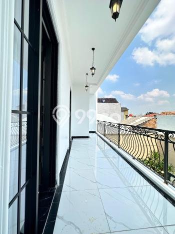 Rumah Elit LB 300m2 Siap Huni Desain Elegan di Pejaten, Jakarta Selatan Rumah Elit LB 300m2 Siap Huni Desain Elegan di Pejaten, Jakarta Selatan