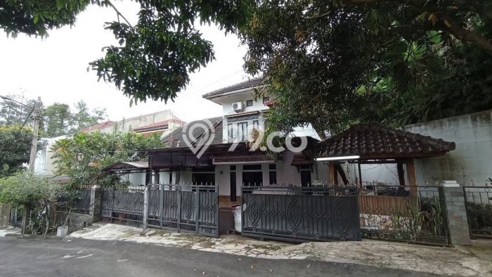 Rumah Elit LB 410m2 Siap Huni Desain Elegan di Geger Kalong, Bandung Rumah Elit LB 410m2 Siap Huni Desain Elegan di Geger Kalong, Bandung