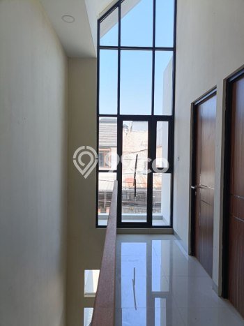 Jual Murah Rumah dengan 2 Kamar Tidur dan 2 Kamar Mandi di Kawasan , Bandung Jual Murah Rumah dengan 2 Kamar Tidur dan 2 Kamar Mandi di Kawasan , Bandung