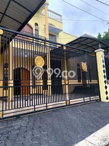 Rumah Modern 4 KT di Cihanjuang Bandung Semi Furnished Rumah Modern 4 KT di Cihanjuang Bandung Semi Furnished