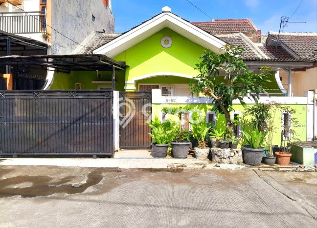 Rumah di Bandung Barat, Bandung, LT 98m² Bangunan 98m² Rumah di Bandung Barat, Bandung, LT 98m² Bangunan 98m²